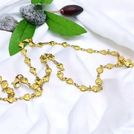 Gold chain of hearts - Delicate surgical steel jewelry Heart necklace gold R6