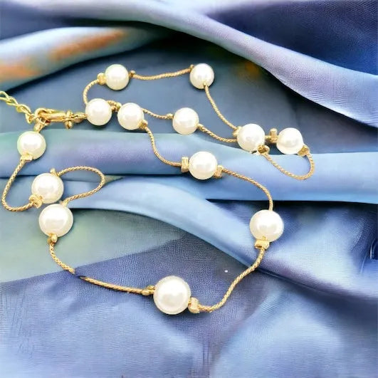 Necklace with pearls - length 51 cm, nickel-free jewelry Pearl necklace in gold version BI1