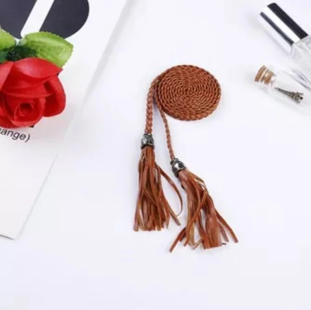 Elegant belt with metal decoration and tassels - length 130 cm, width 1 cm HO1