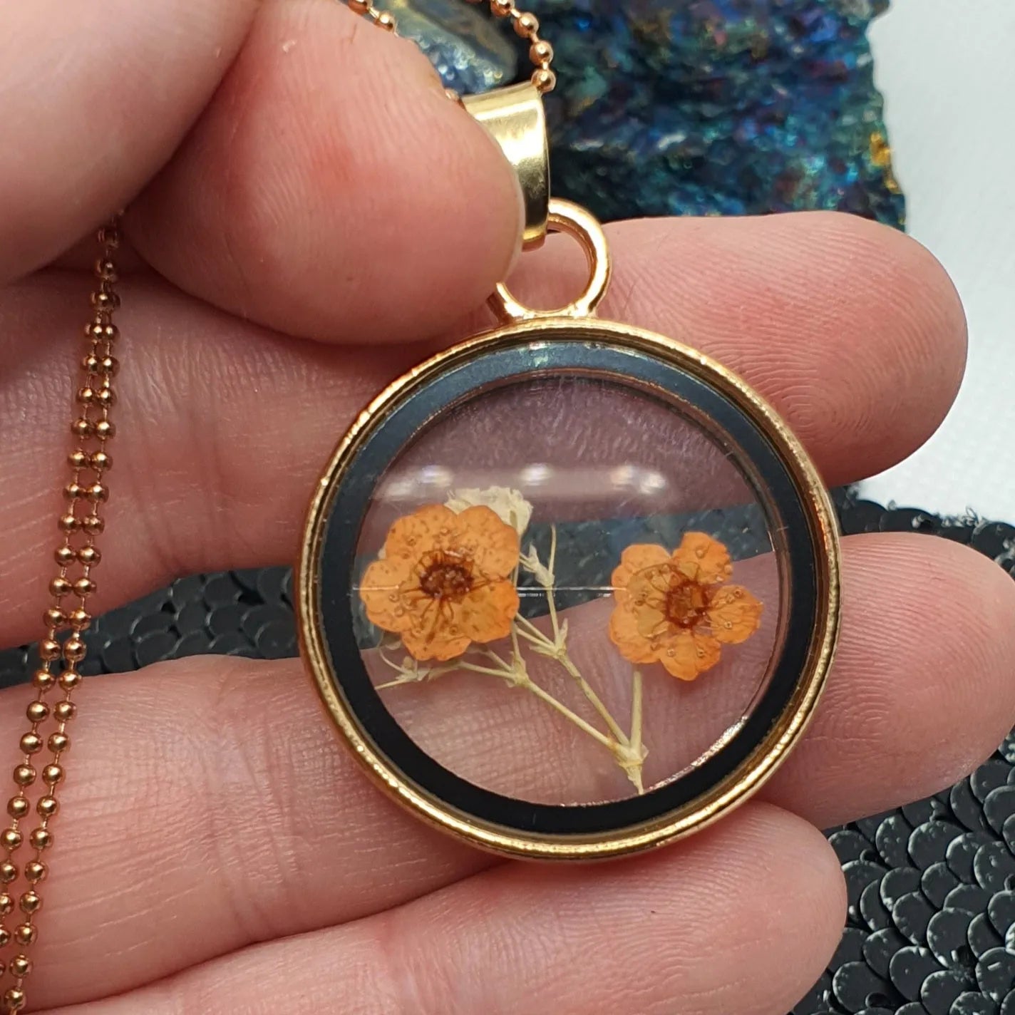 Pendant with a floral motif - diameter 3.5 cm, nickel-free jewelry Orange Circle Gold necklace 1001185