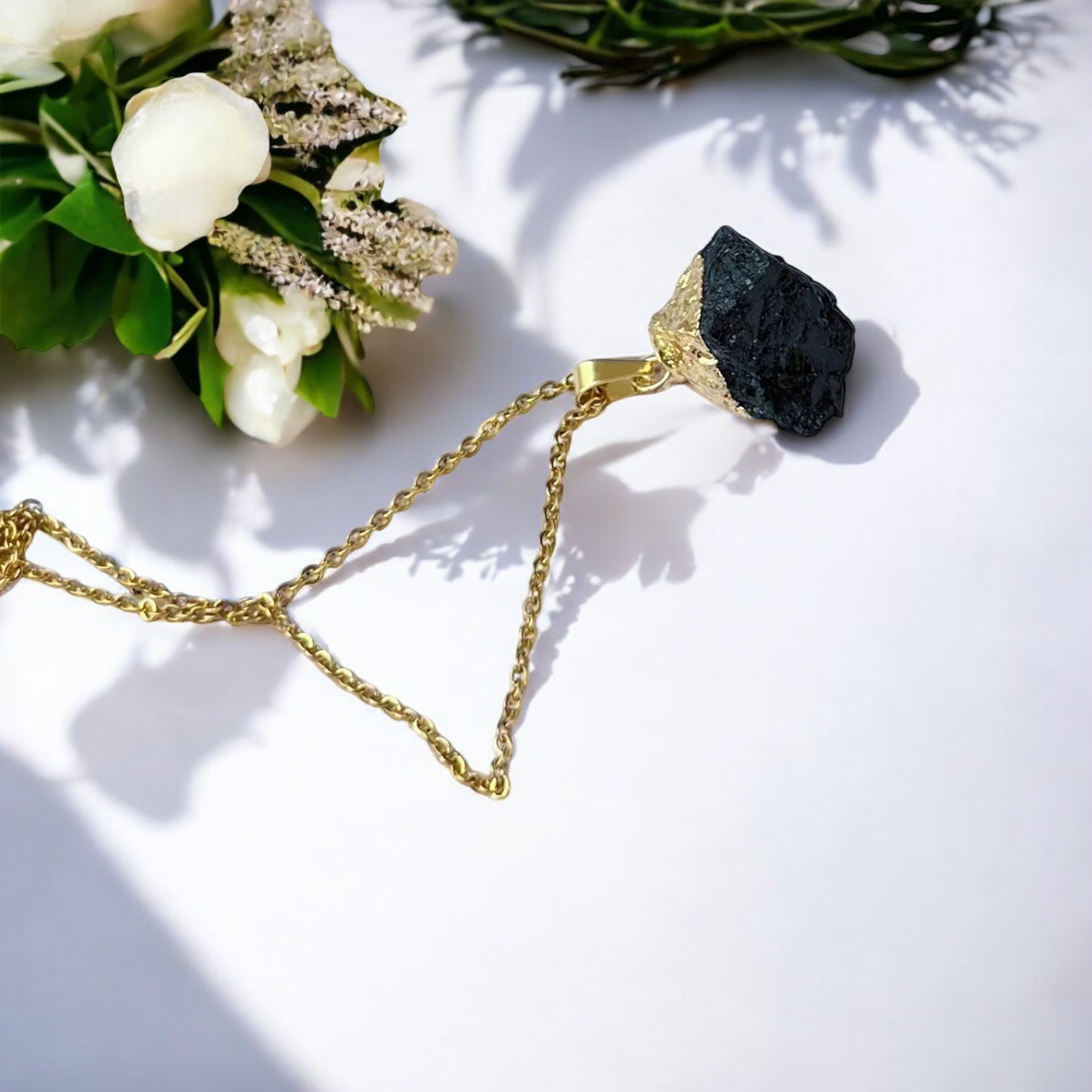 Pendant with Black Tourmaline - Protection and Elegance in One pendant black tourmaline R31