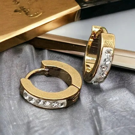 Zlaté náušnice z chirurgickej ocele – 1,2 cm, zdobené kamienkami náušnice zlaté Zircon white N0013