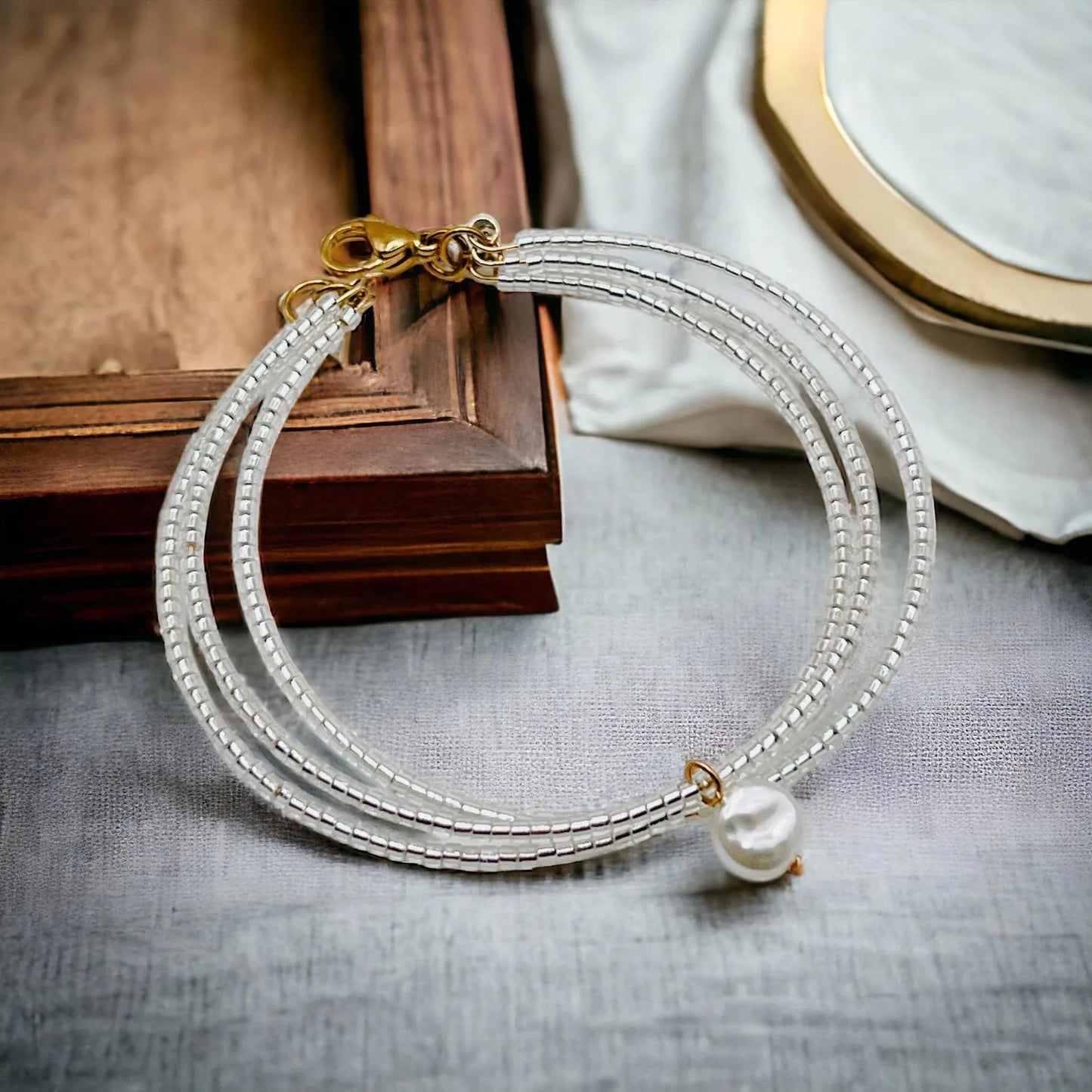 náramok White N306 - HARAKKA JEWLS