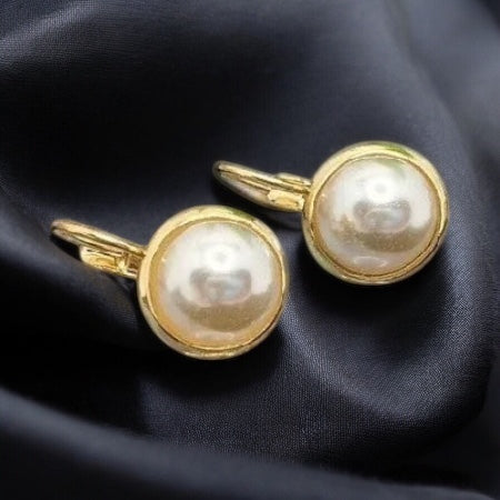 Zlaté náušnice s jemnou perlou – nadčasová elegancia pre váš štýl náušnice Golden Pearl 2020110015