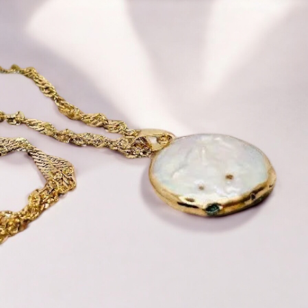 river pearl pendant R0025