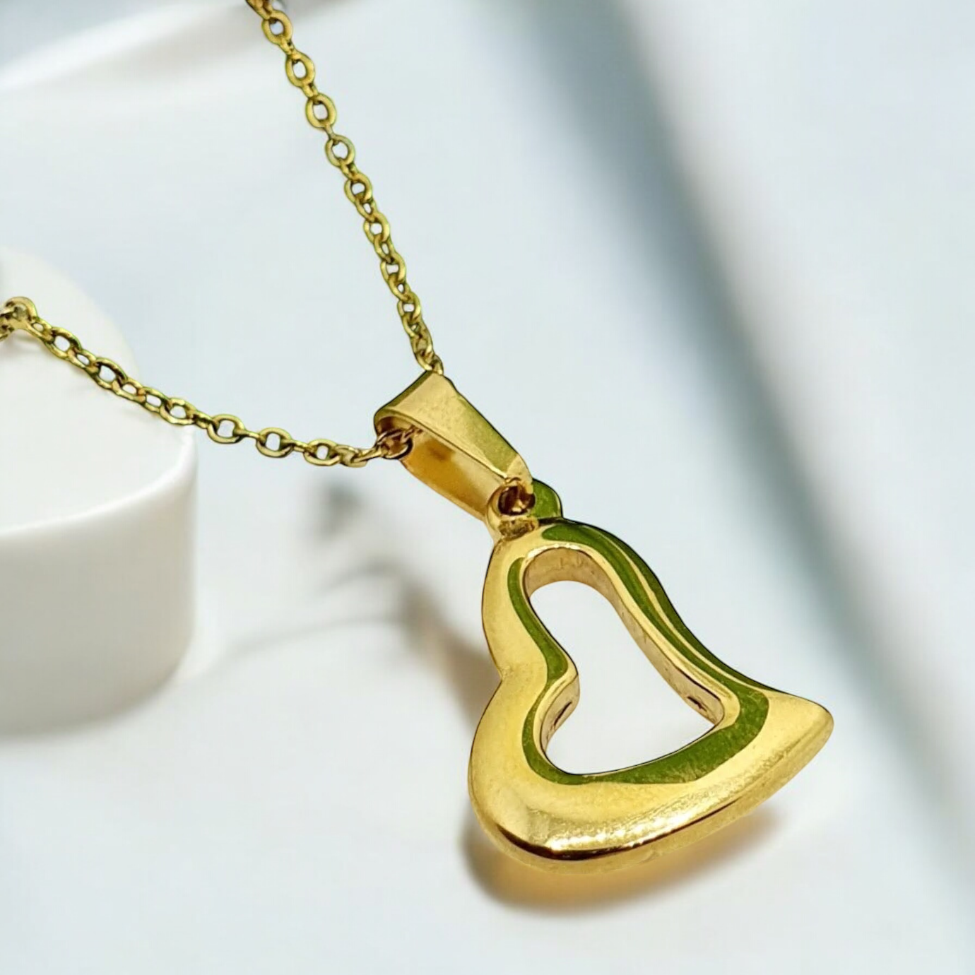 pendant Taňa in gold design 1002171