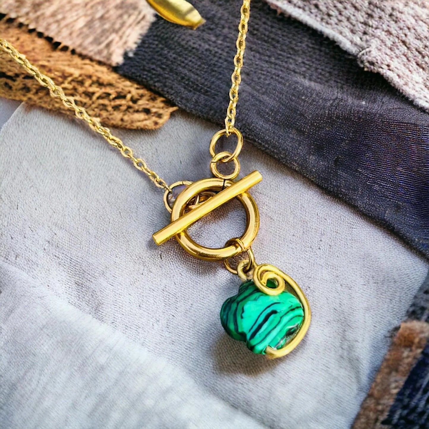 Malachite four-leaf clover pendant R313