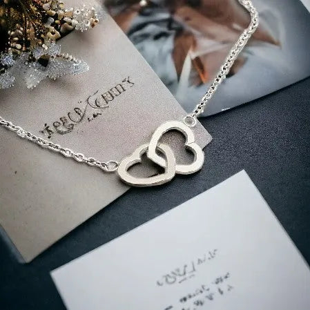 Silver surgical steel necklace with connected hearts - length 50 cm necklace connected hearts on a silver chain 2011180001