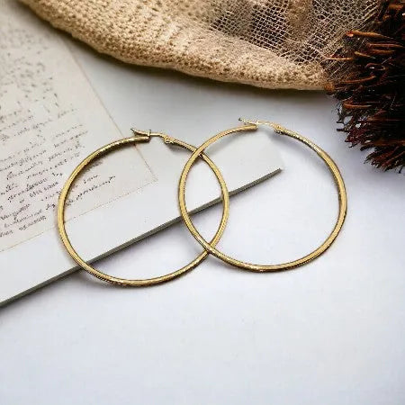 earrings in gold design E0002