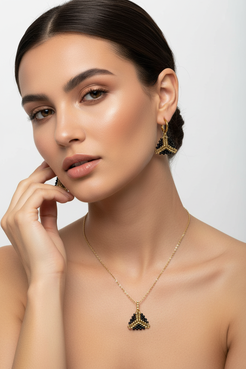 Čierno-zlatý set šperkov z chirurgickej ocele elegantný ručne robený darček pre ženu Harakka Jewls
