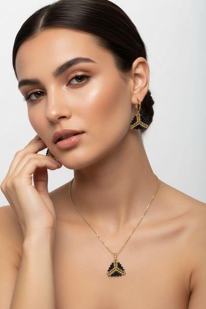 Čierno-zlatý set šperkov z chirurgickej ocele elegantný ručne robený darček pre ženu Harakka Jewls