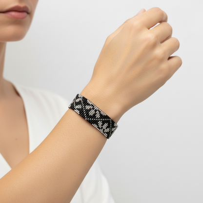 Bracelet "Night Shine" hand-stitched black and silver beaded bracelet