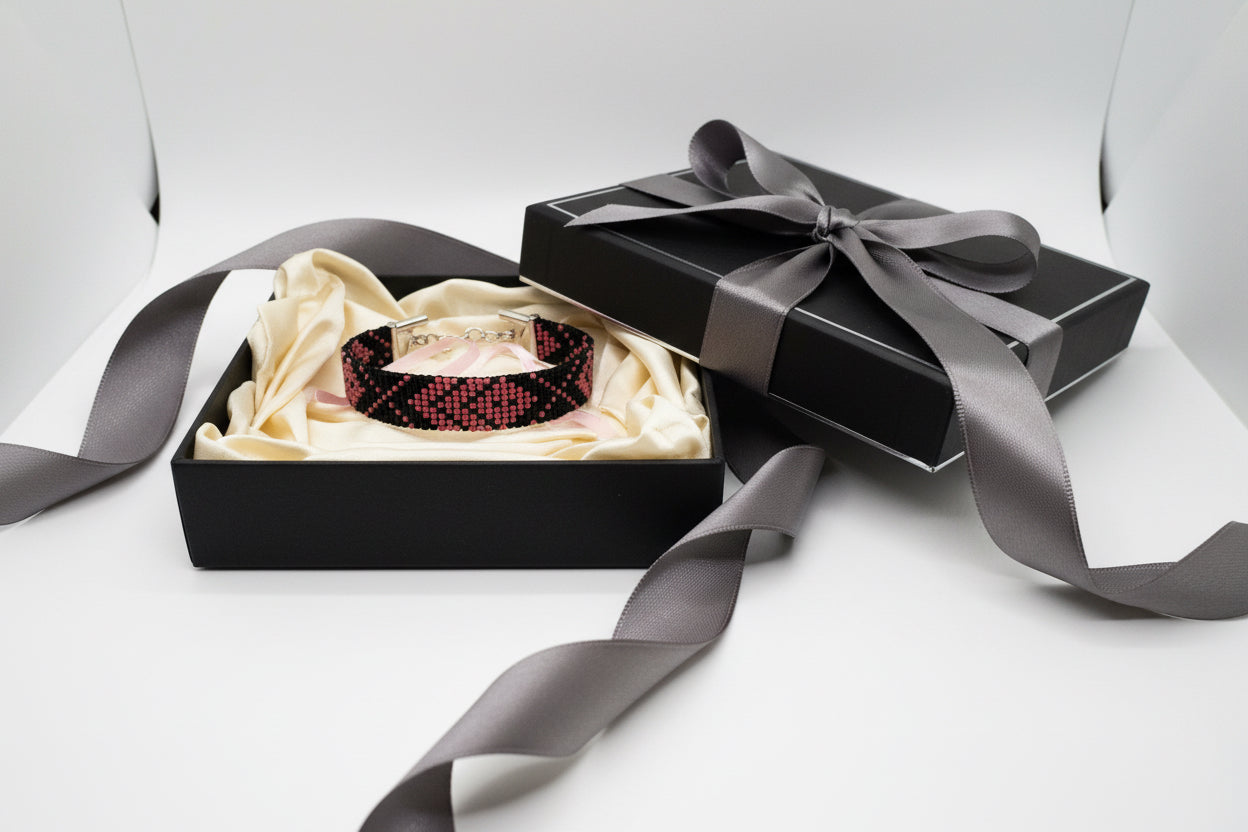 Ručne tkaný náramok – Tichá vášeň