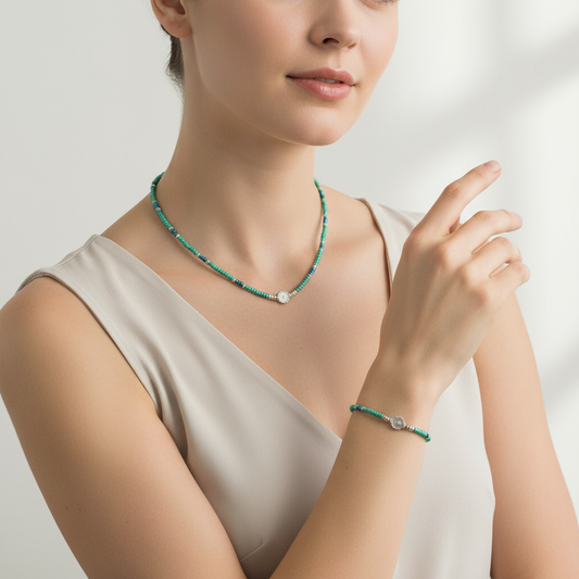 Set Svetlonoška – bracelet and necklace made of fine beads with silver decoration R1