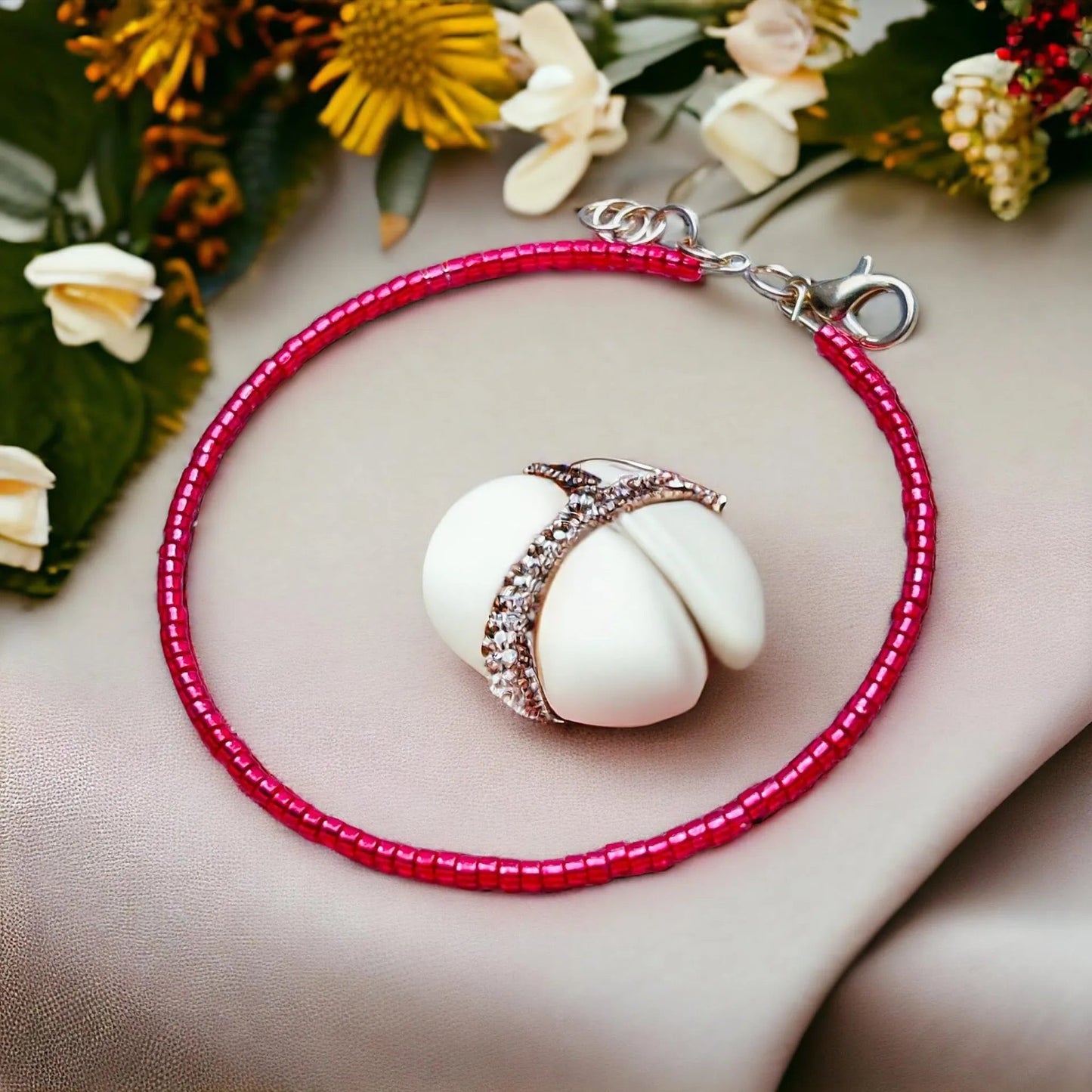 Red protective bracelet with beads and decoration - a stylish and meaningful accessory protective red bracelet N300