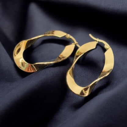 Earrings - Elegance and Luxury for Every Occasion oval earrings in gold finish 1000034