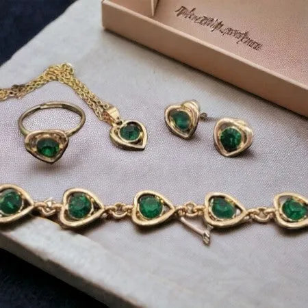 QUEEN set Green Heart Gold 1000443