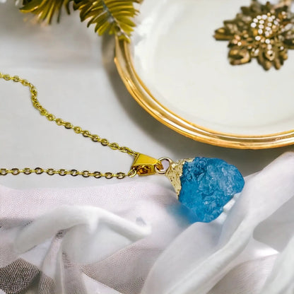 Luxury Pendant with Aquamarine in Gold Version of Aquamarine R32 pendants
