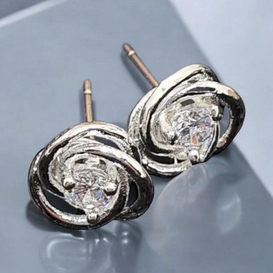 Silver earrings made of silver-plated alloy - hypoallergenic, nickel-free (0.7 x 0.7 cm) Samuela earrings 1002266