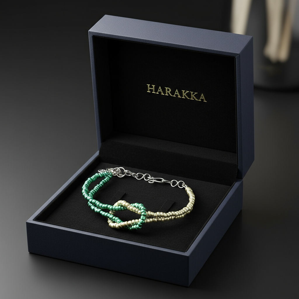 Ručne robený náramok z korálikov v zeleno-zlatej kombinácii – Harakka Jewls