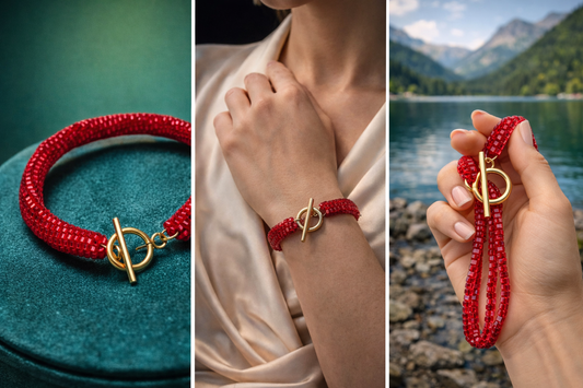 Náramok Oheň srdca – ručne šitý červený náramok so zlatým zapínaním | Harakka Jewls
