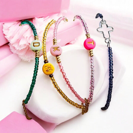 Personalized bracelets with letters - 18 cm, memory wire, surgical steel HN100