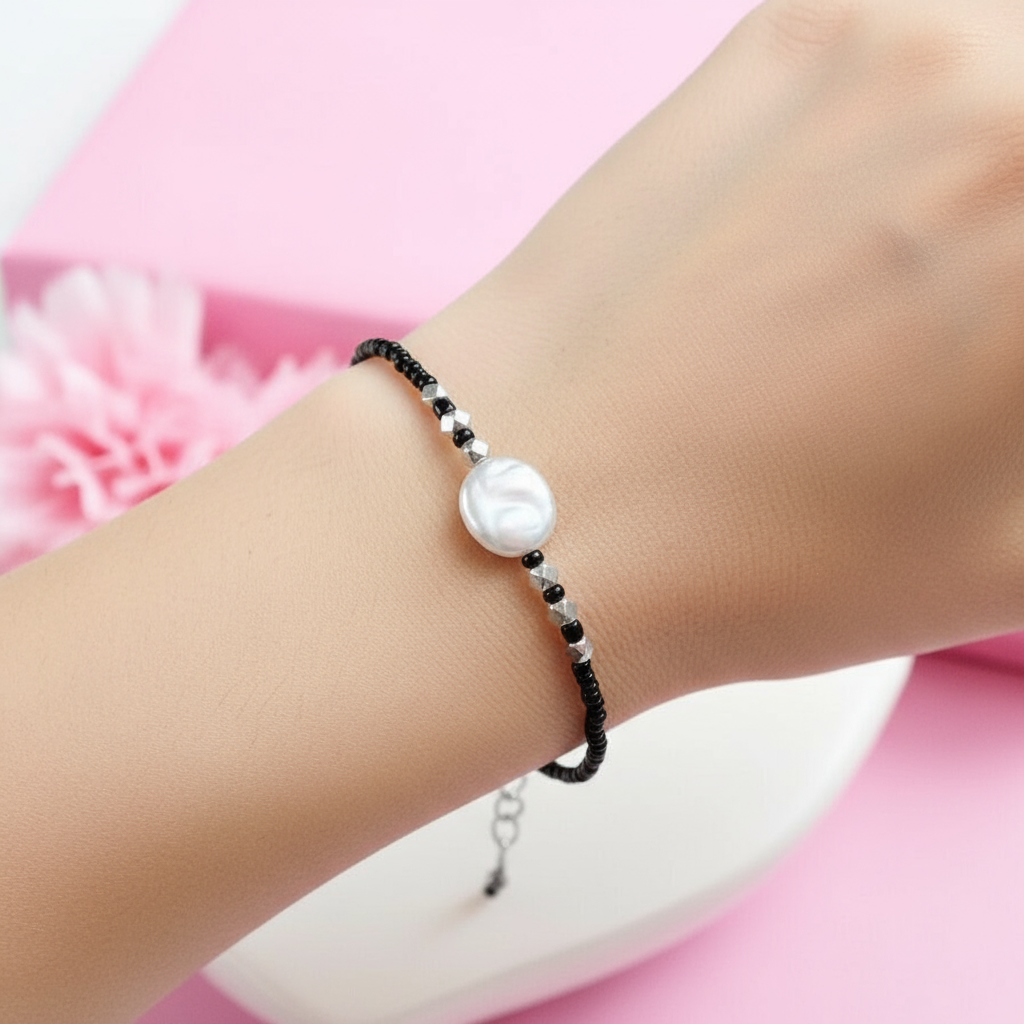 Bracelet Grey Pearl with Hematite

 Product code: S112