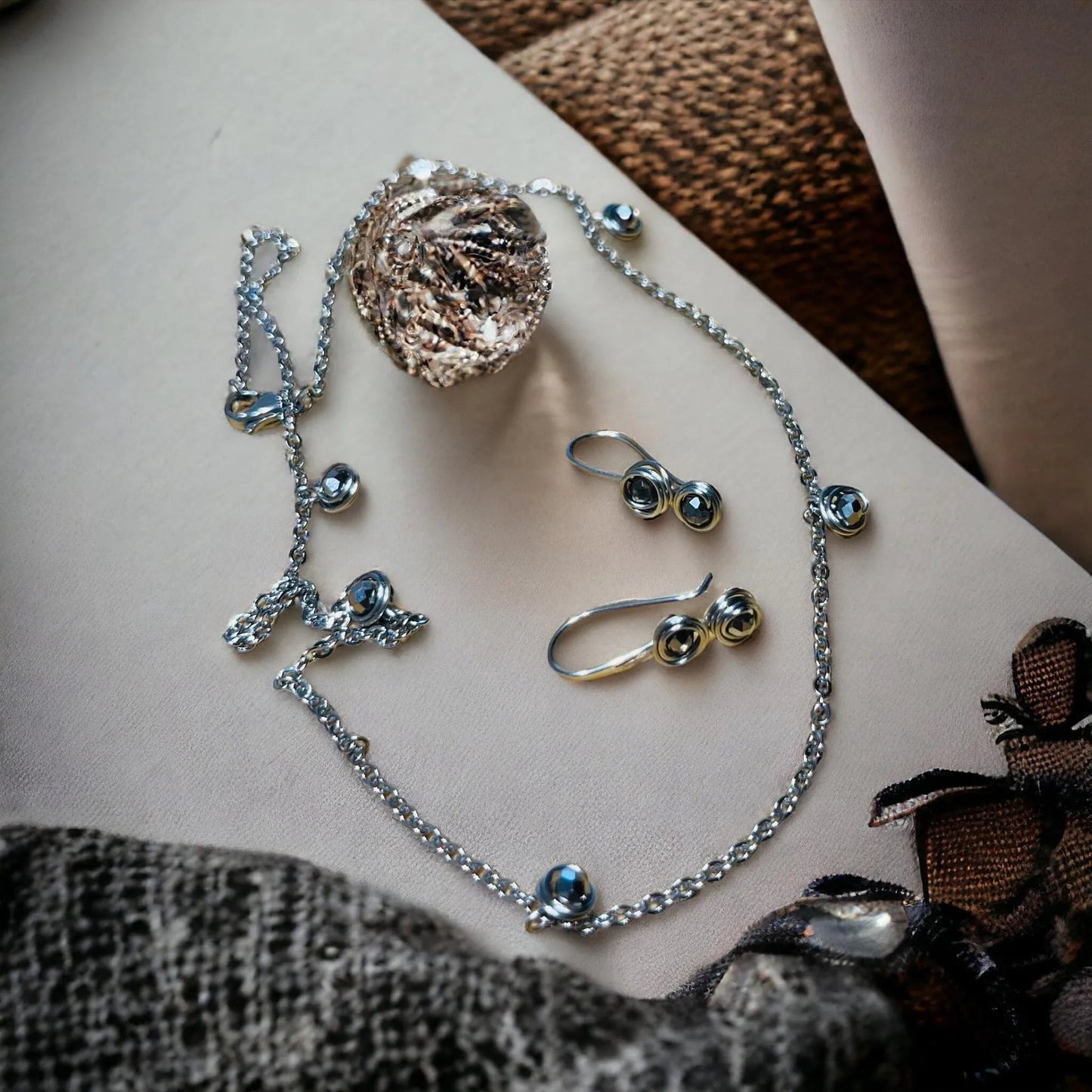Golden jewellery set with plated beads - earrings and necklace
