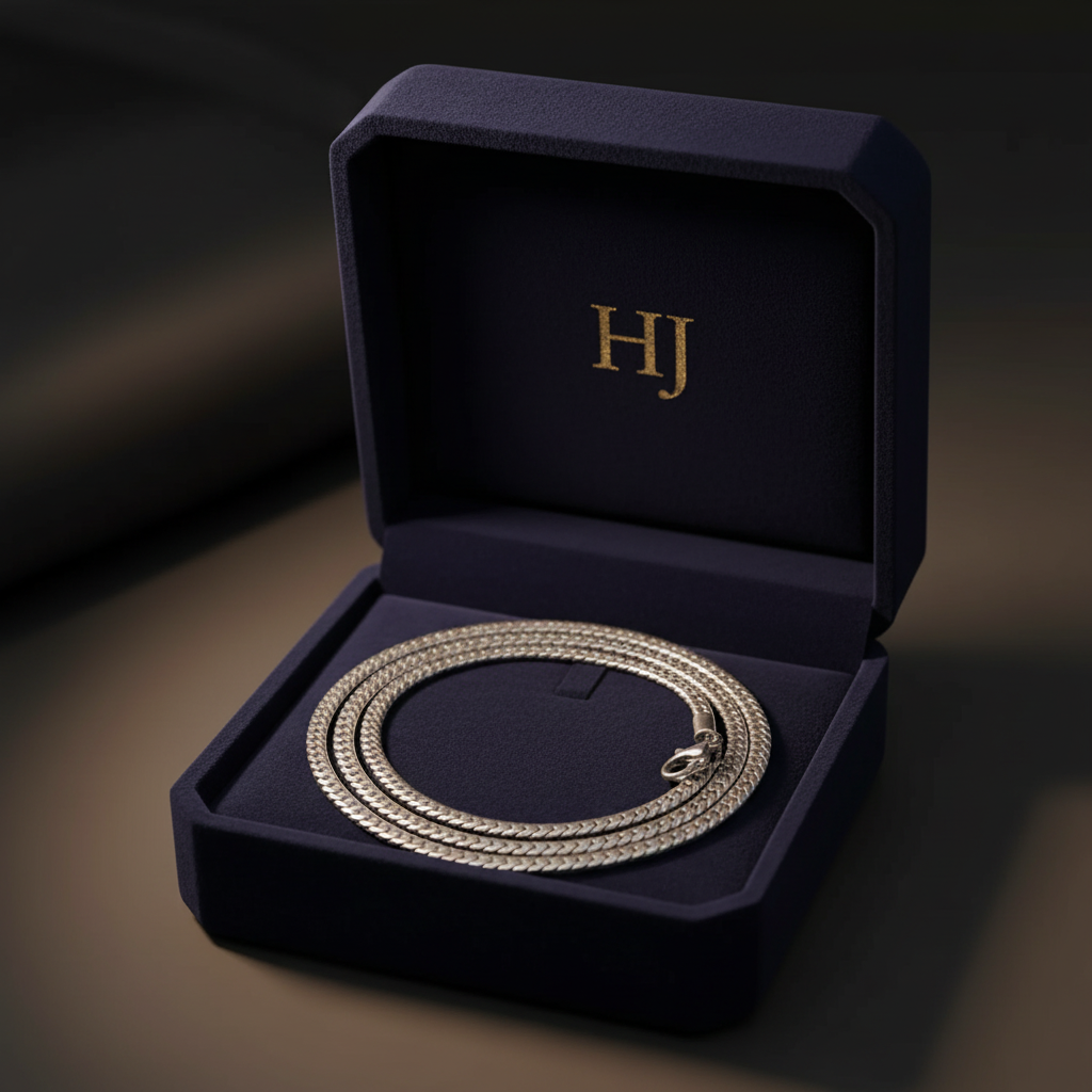 Harakka HJ box silver curb chain necklace