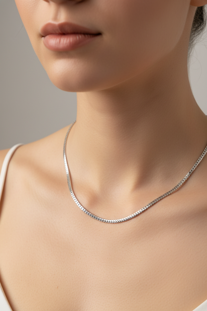 Harakka model neck silver curb chain necklace