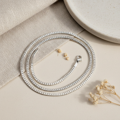 Harakka silver flat curb chain necklace flat lay