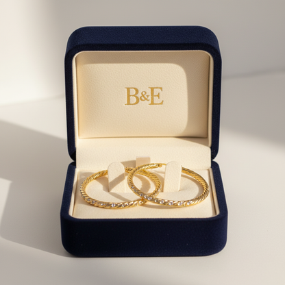 Zlaté náušnice Bridal 5 cm s bielymi zirkónmi v elegantnéj šperkovnici | HARAKKA