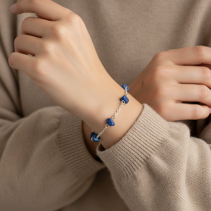 Na modelke – náramok z Lapis Lazuli na zápästí, strieborná chirurgická oceľ
