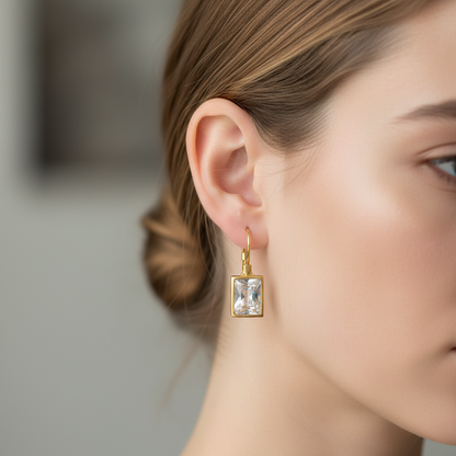 Náušnice Mária na modelke – Harakka Jewls