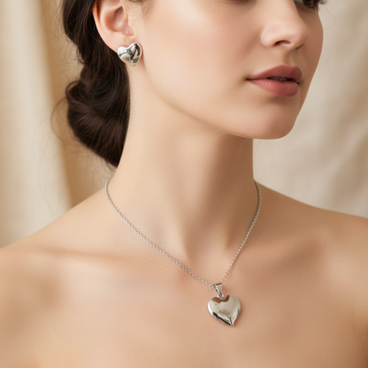 Na modelke – detail krku